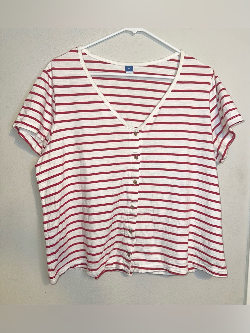 Old Navy White and Res Striped V-Neck Button Front Top